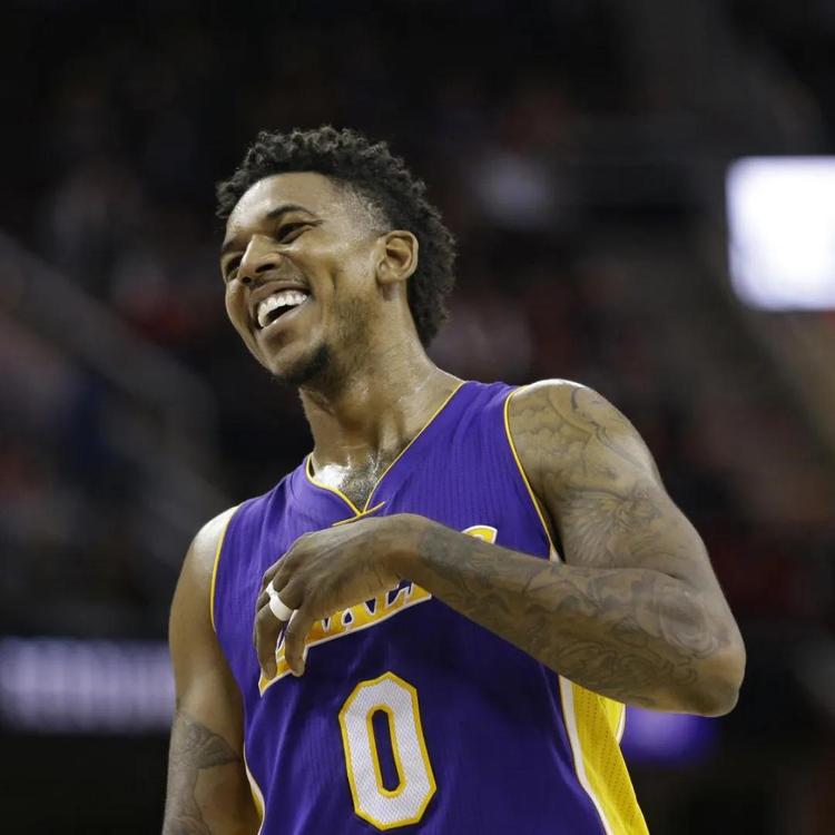 变成大坑 变成大坑